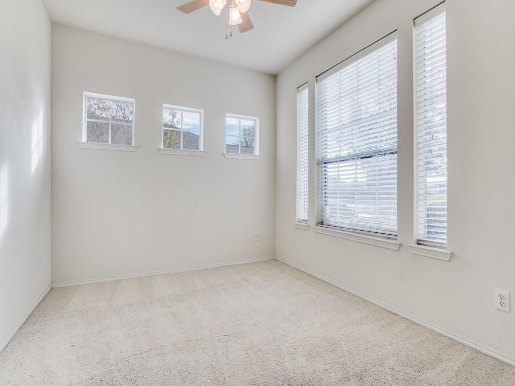320 Cookston Ln - Photo 5 of 12