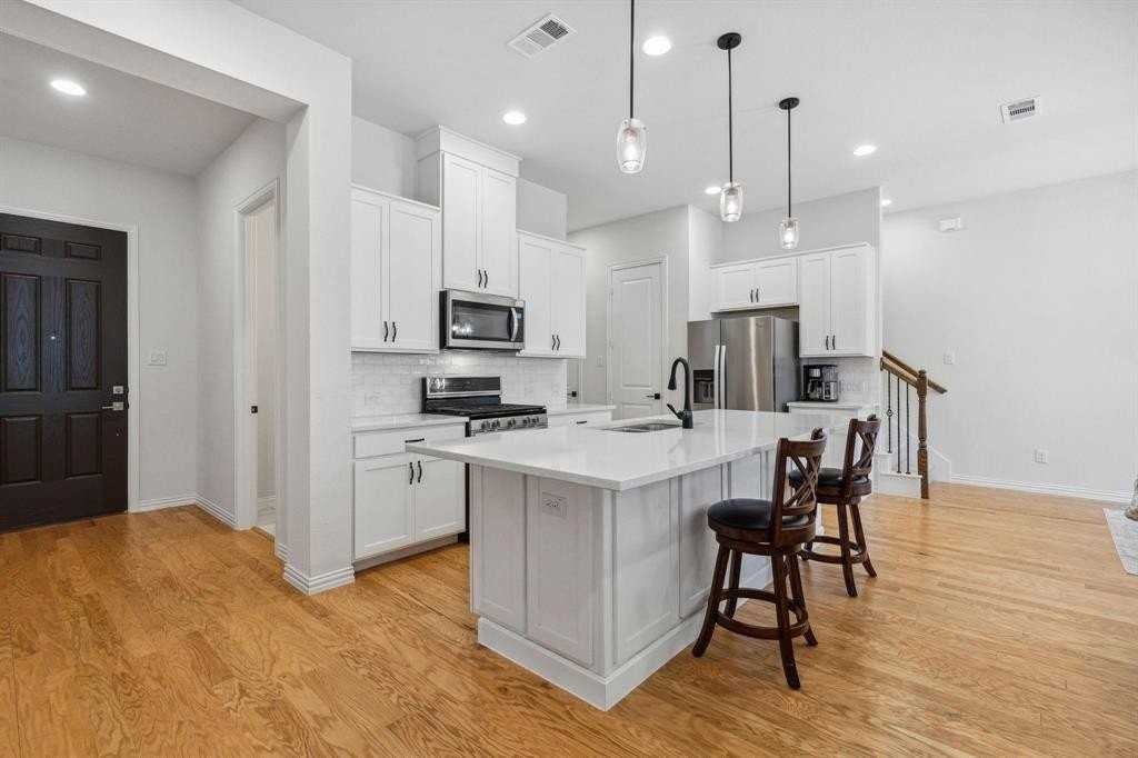 17709 Agave Ln - Photo 4 of 33