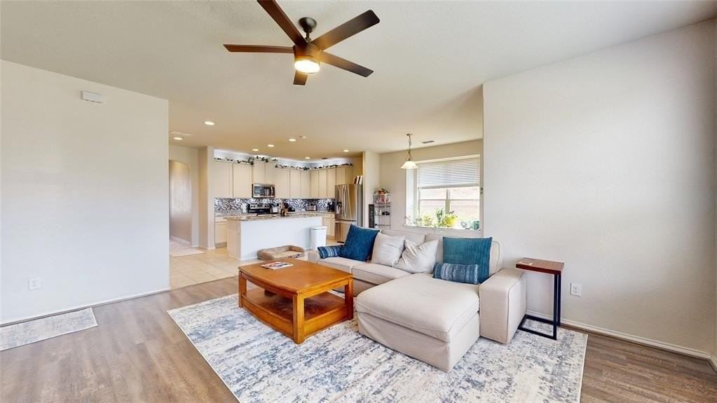 3716 Harbour Mist Trl - Photo 3 of 27