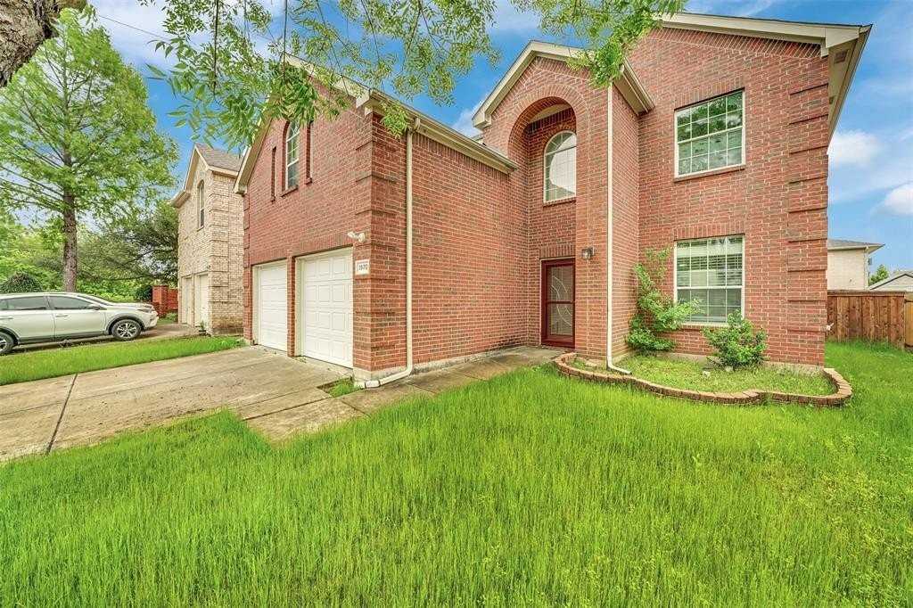 1970 Garrison Way - Photo 3 of 30