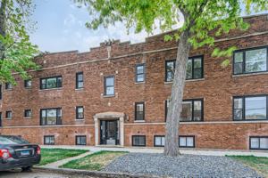 featured image of 2604 N Springfield Ave #1