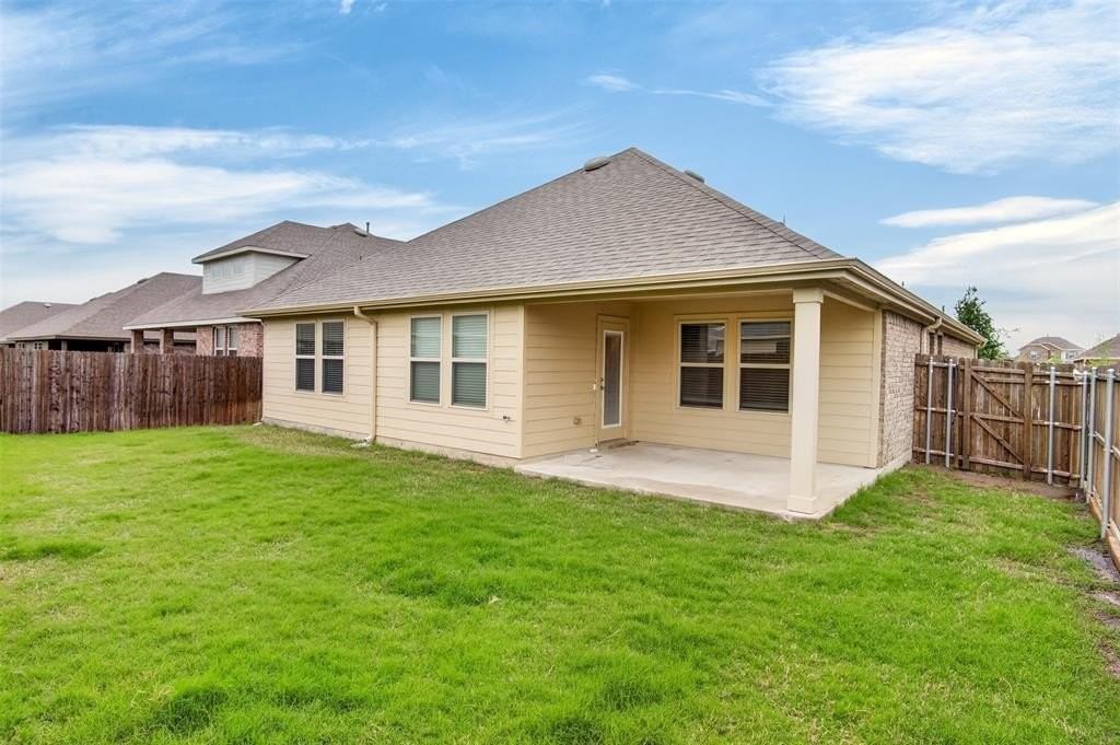 408 Stampede Ln - Photo 2 of 25