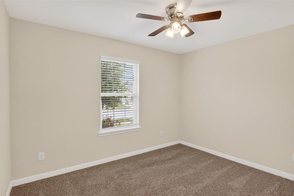 408 Stampede Ln - Photo 5 of 25