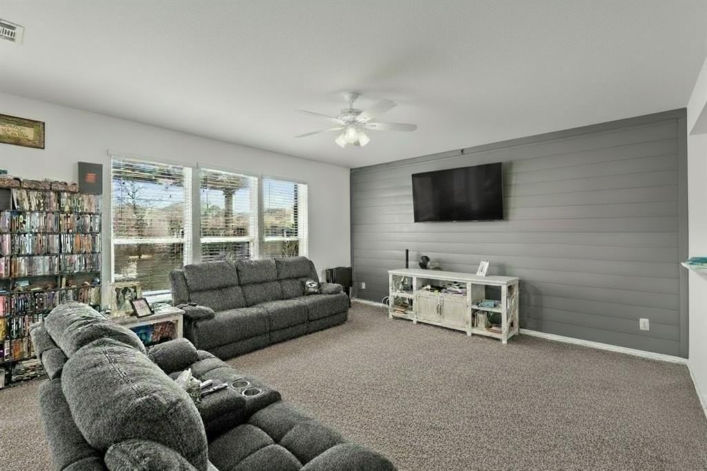 2800 Weston Rd - Photo 5 of 25