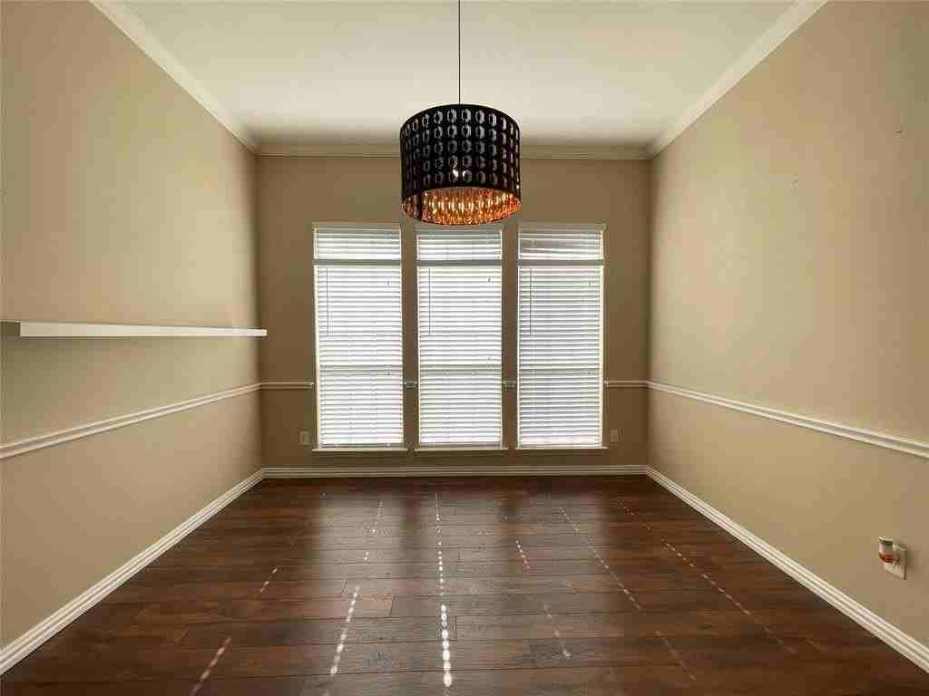 4100 Eastleigh Dr - Photo 7 of 34