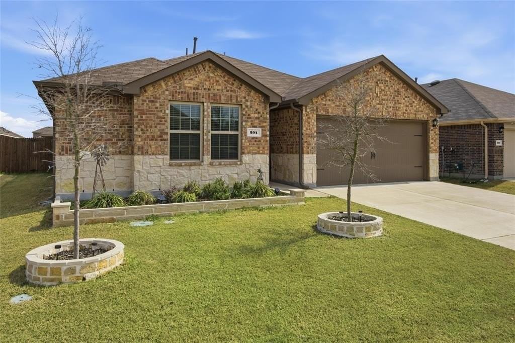 304 Red Stream Way - Photo 2 of 18