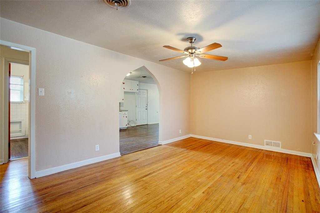 213 Sheri Ln - Photo 4 of 20