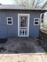 featured image of 632 E Sears St