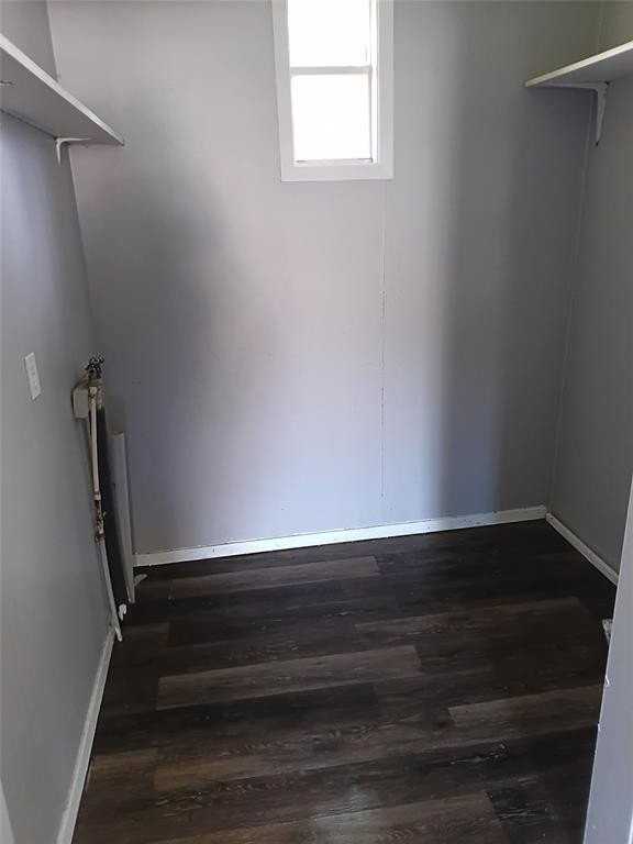 632 E Sears St - Photo 5 of 12