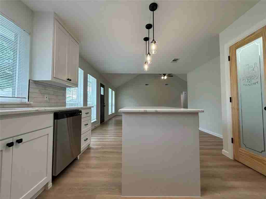 9904 Ivy Leaf Ln - Photo 7 of 23