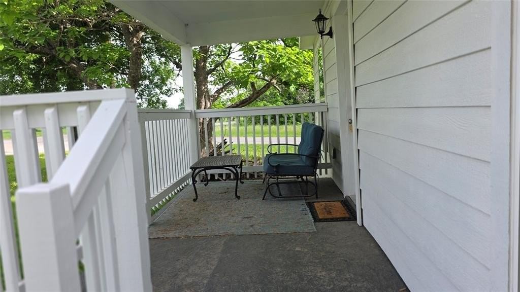 1624 Cedar St - Photo 2 of 8