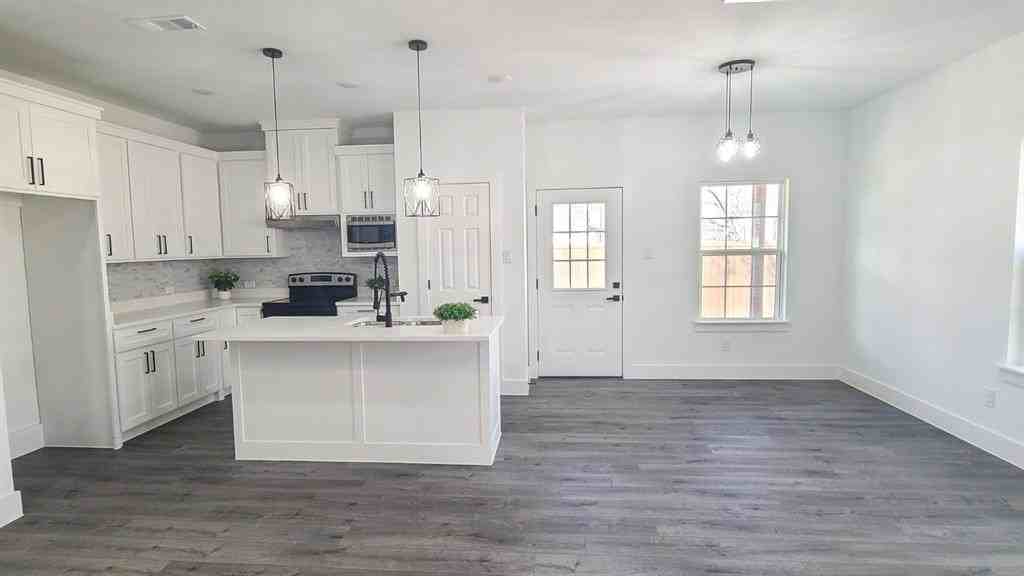 1903 King St - Photo 5 of 13