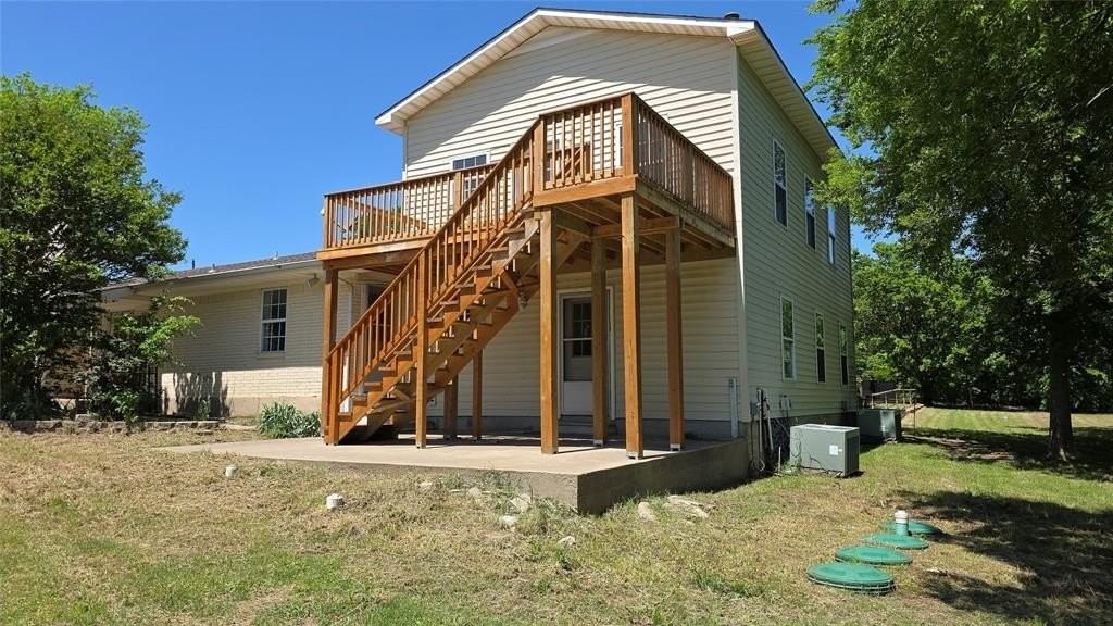 2474 Joe Davis Rd - Photo 2 of 12