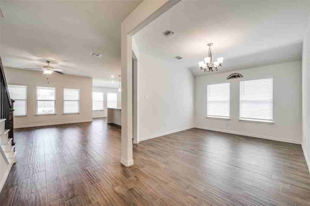 1305 Rembrandt Dr - Photo 2 of 15