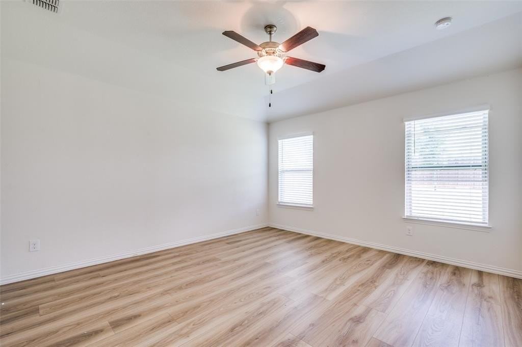 1305 Rembrandt Dr - Photo 7 of 15