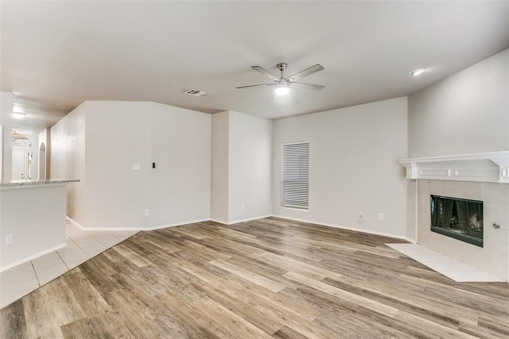 9705 Hedge Bell Dr - Photo 3 of 24