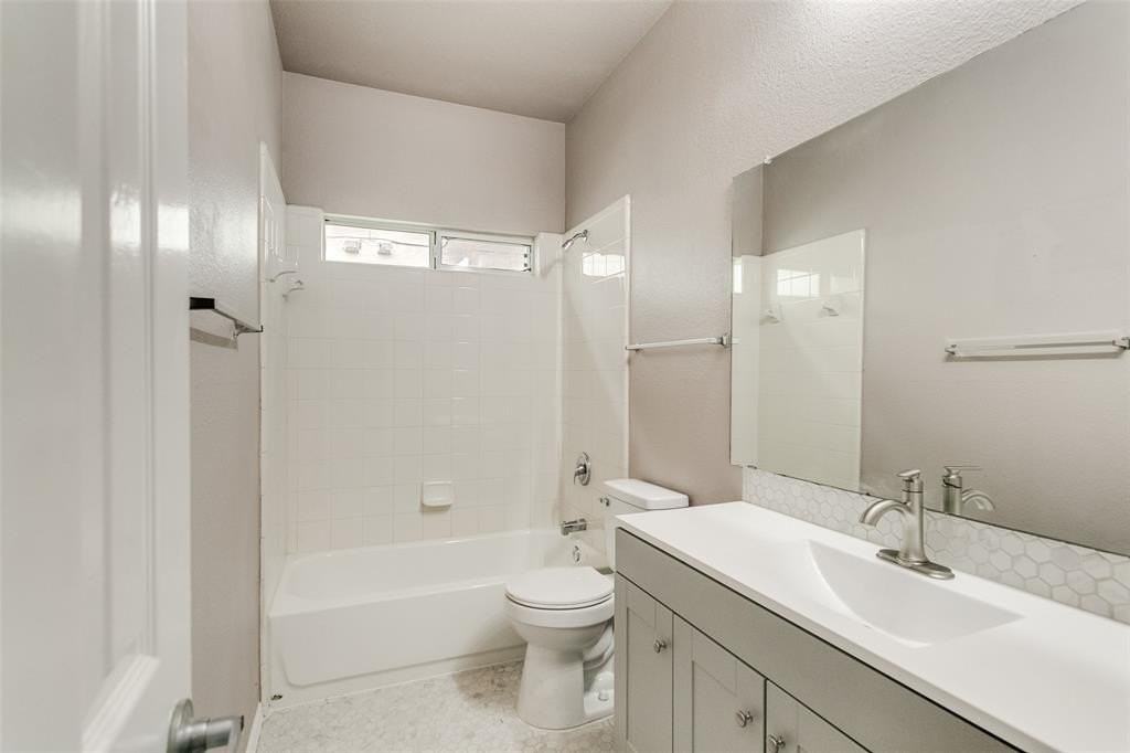 9705 Hedge Bell Dr - Photo 5 of 24