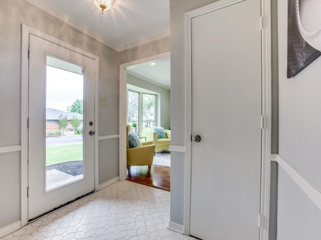 10628 Sandpiper Ln - Photo 3 of 25