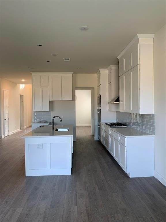 216 Lake Forest Trl - Photo 4 of 9