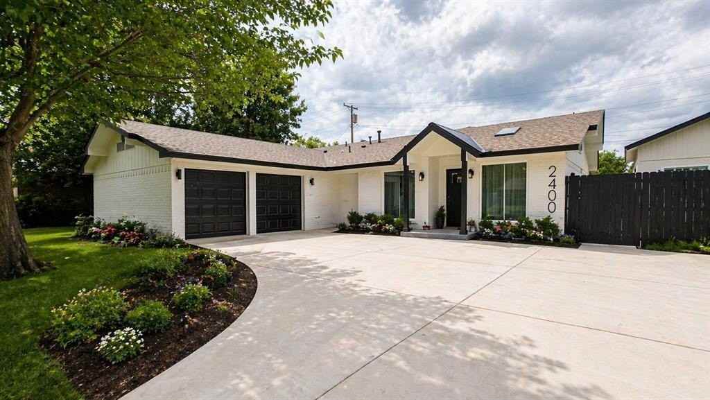 2400 Bowling Green St - Photo 2 of 13