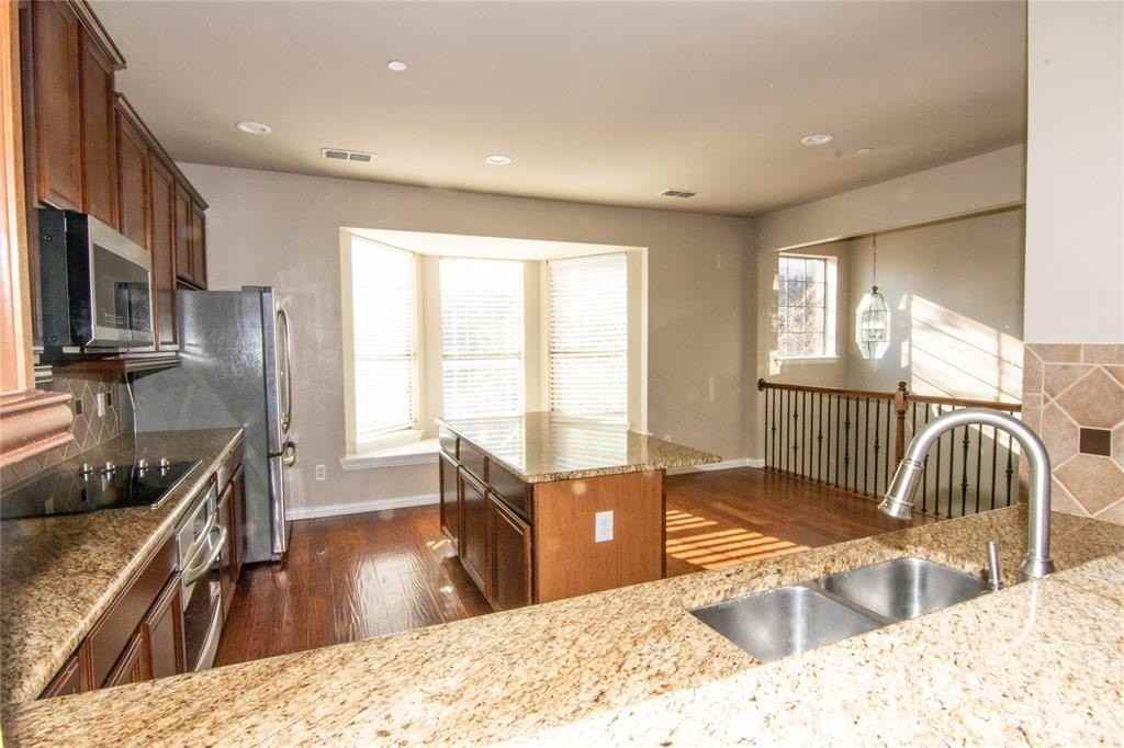 2557 Jacobson Dr - Photo 5 of 32