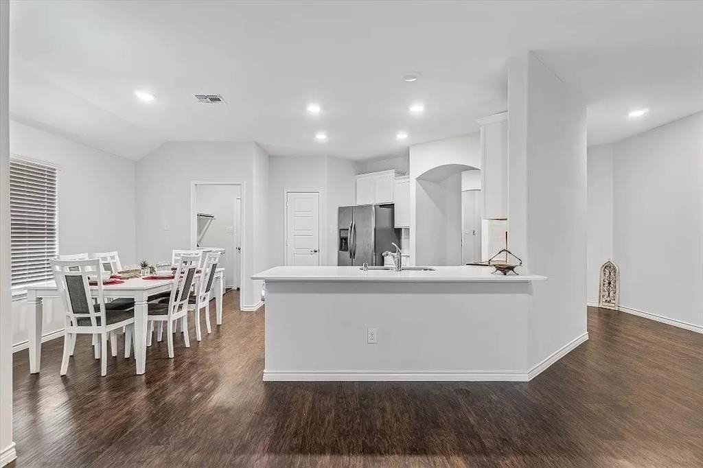 208 Sunny Corner Rd - Photo 2 of 19