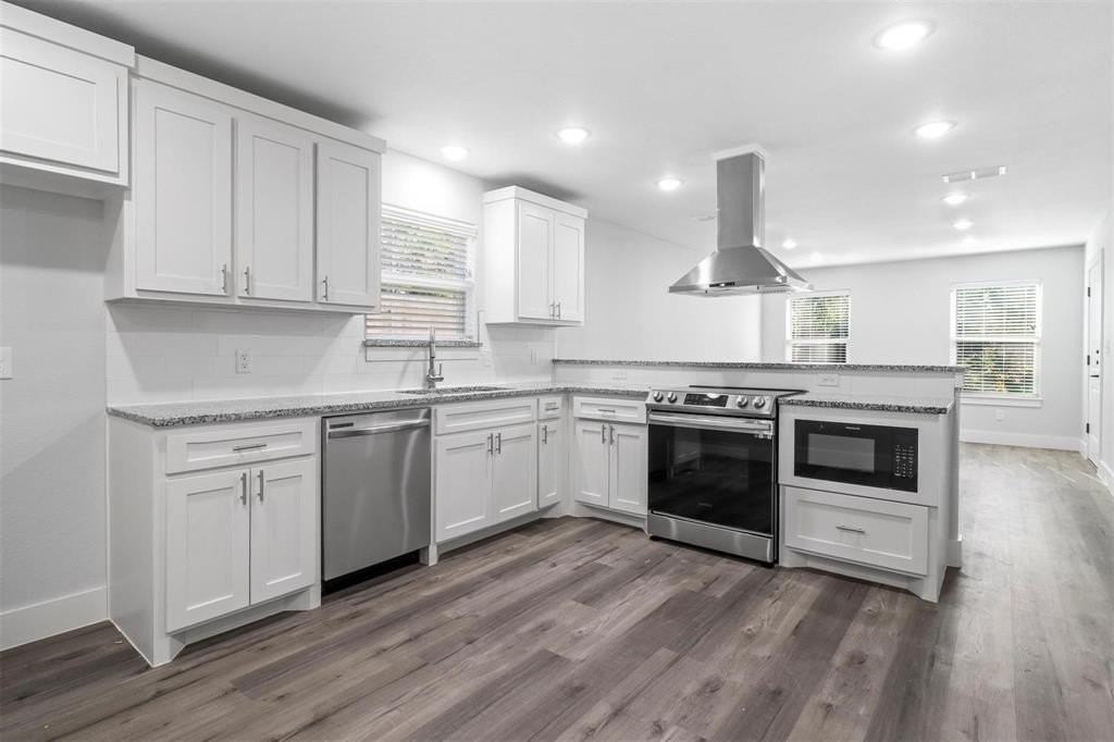 514 N Rusk Ave #516 - Photo 3 of 16