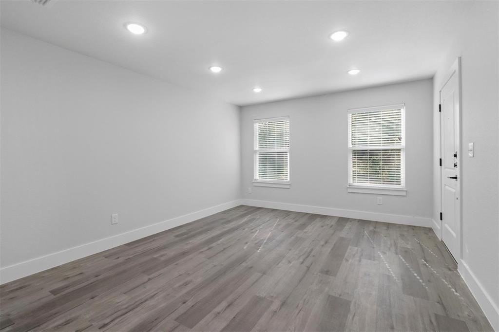 514 N Rusk Ave #516 - Photo 7 of 16