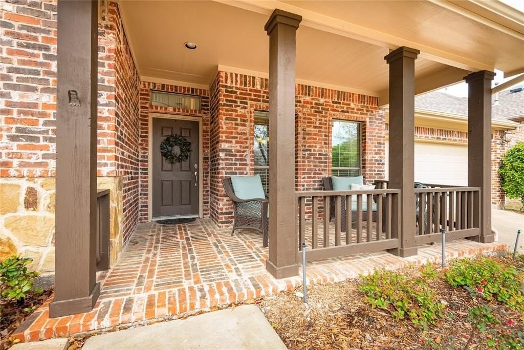 913 Canyon Wren Dr - Photo 2 of 38