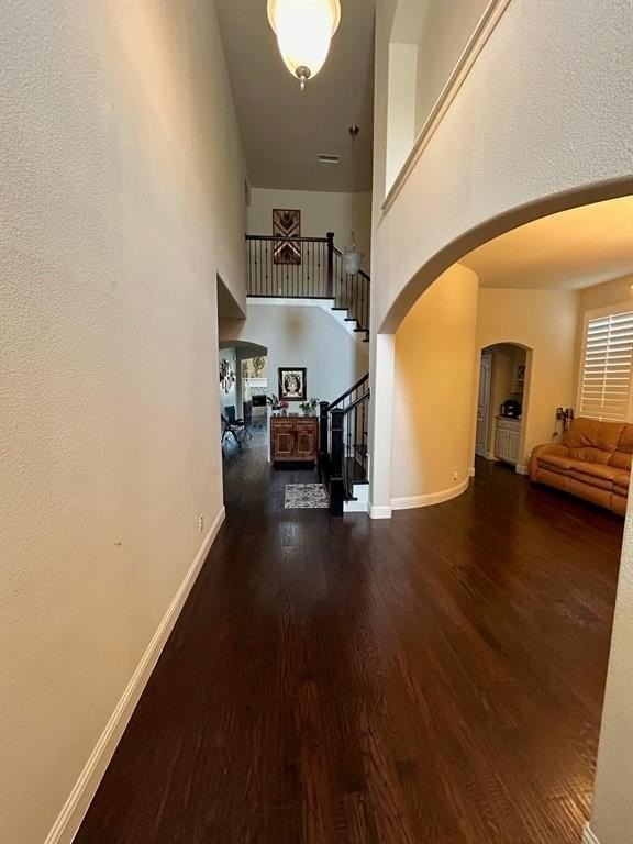 316 Warwick Blvd - Photo 3 of 24