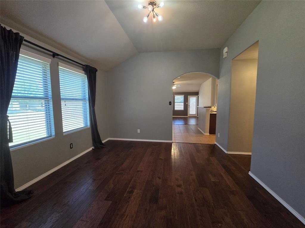 5750 Crestwood Dr - Photo 2 of 20