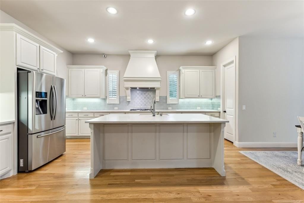 13714 Countrybrook Dr - Photo 7 of 40