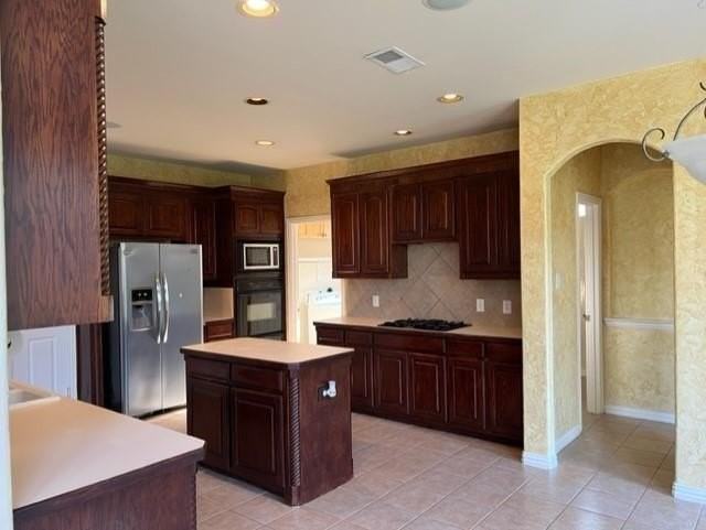 321 Greenfield Dr - Photo 6 of 21