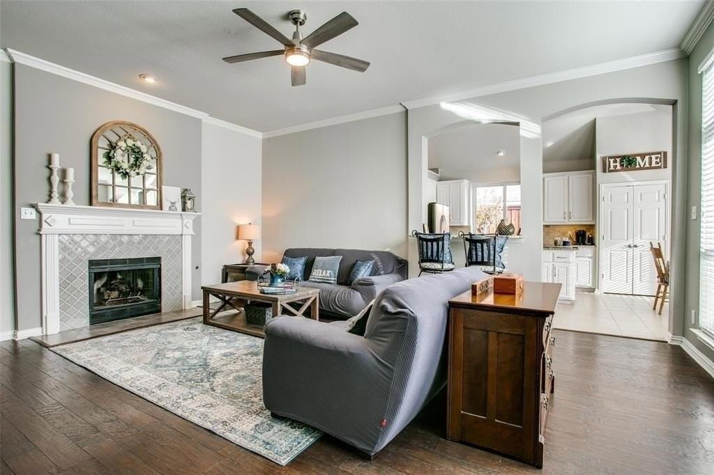 1048 Village Pkwy - Photo 7 of 24