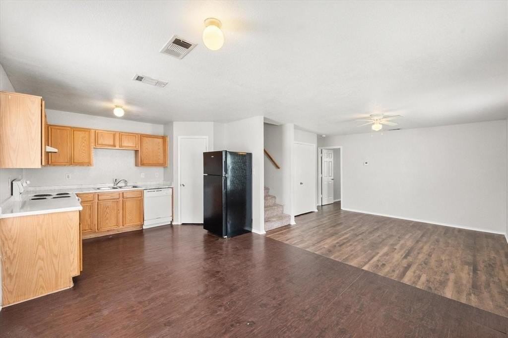 404 Kings Way Dr - Photo 5 of 18