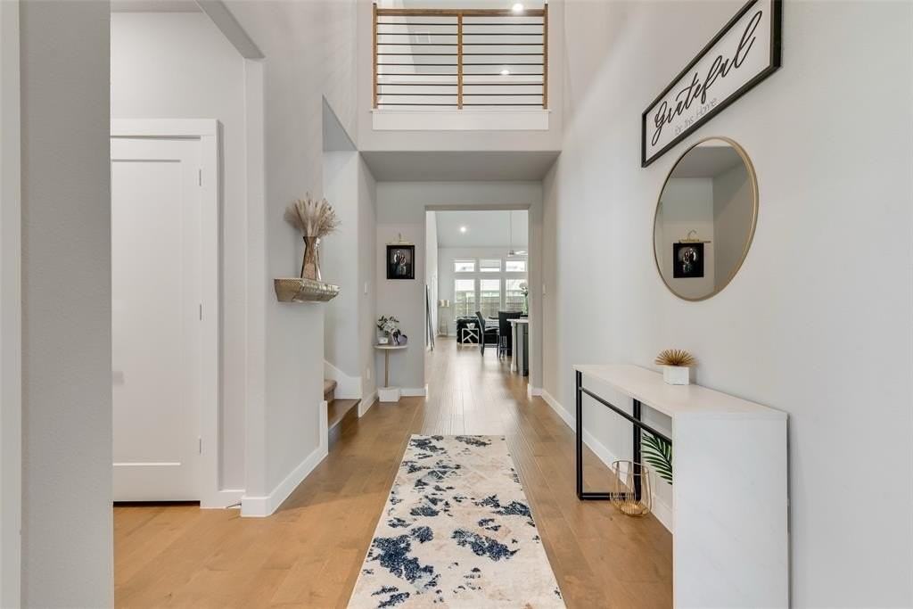 211 Coyote Creek Dr - Photo 3 of 31