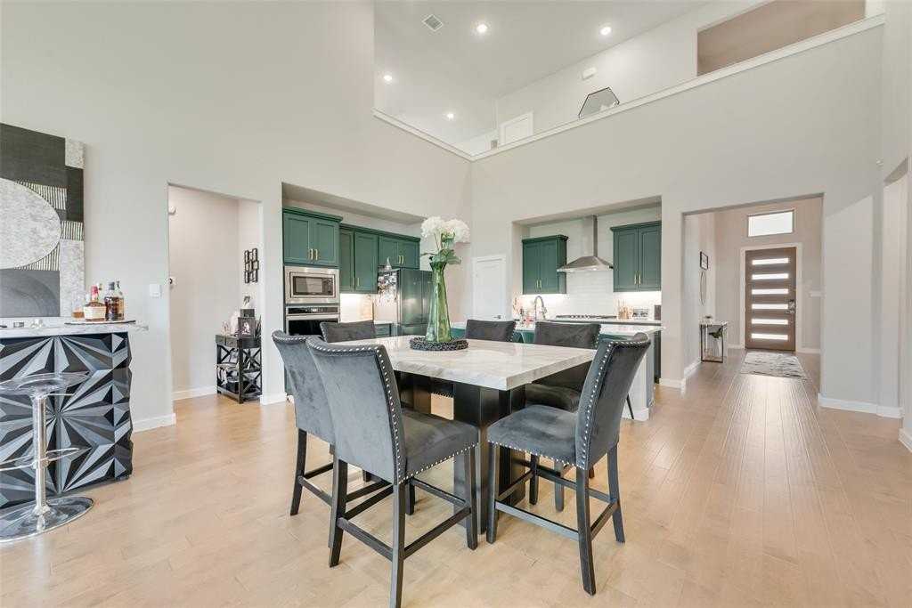 211 Coyote Creek Dr - Photo 6 of 31