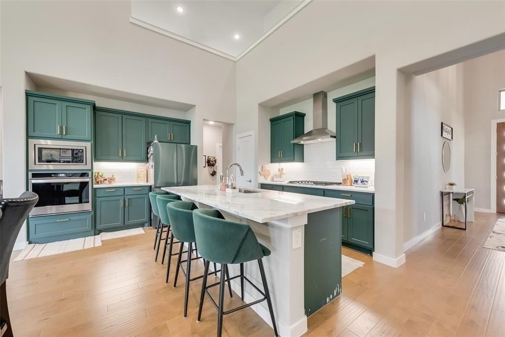 211 Coyote Creek Dr - Photo 7 of 31