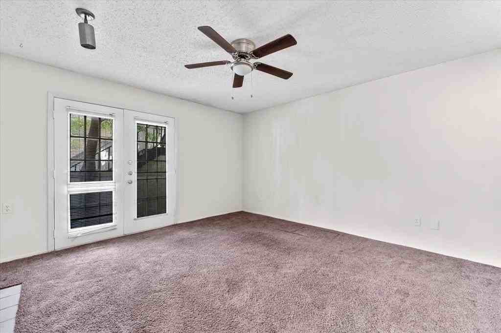 9621 Walnut St #6106 - Photo 5 of 34