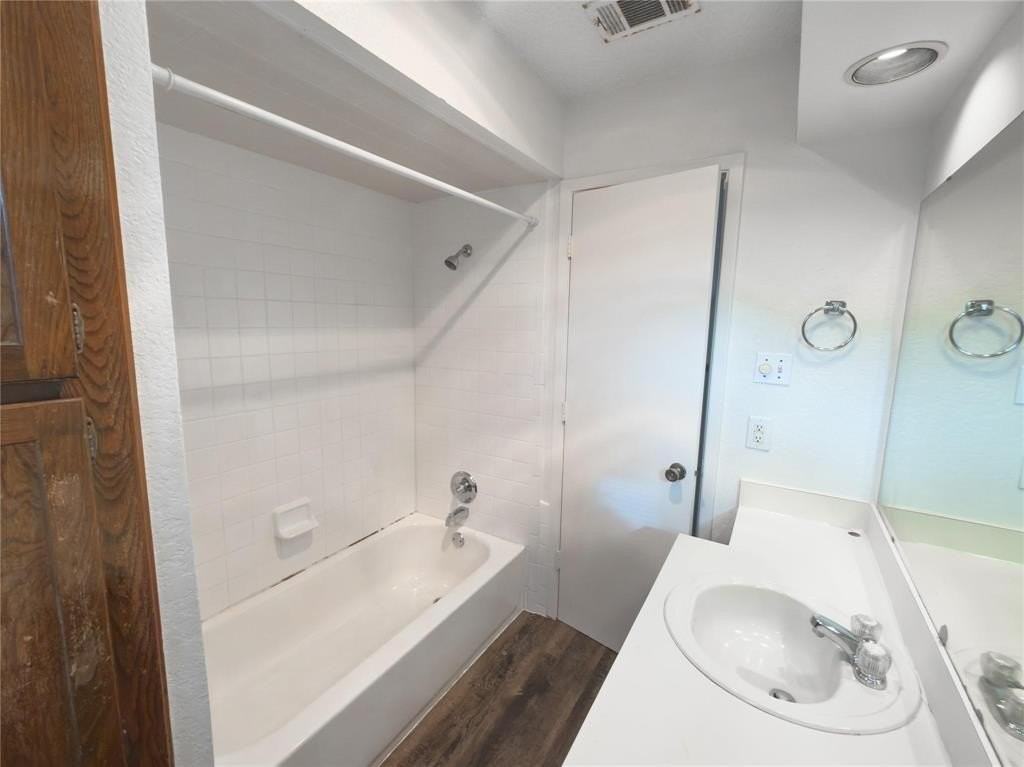 4825 Diaz Ave #3 - Photo 4 of 8