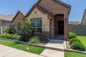 featured image of 904 Parkside Dr
