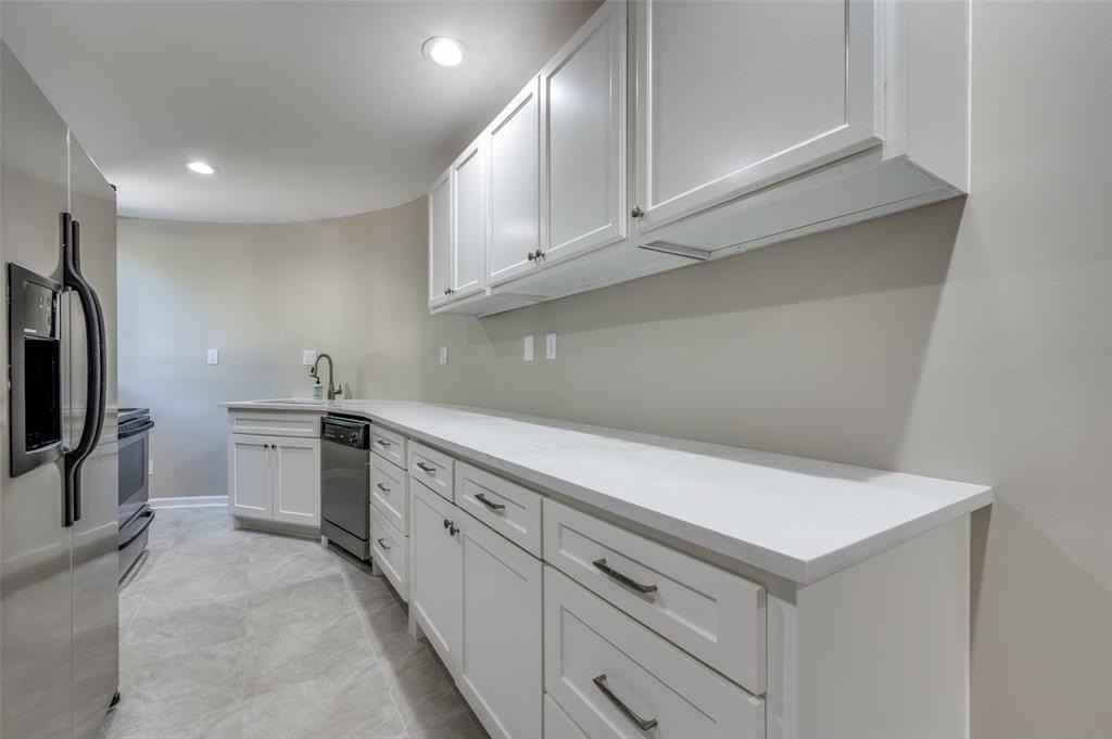 4130 Newton Ave #A - Photo 7 of 23