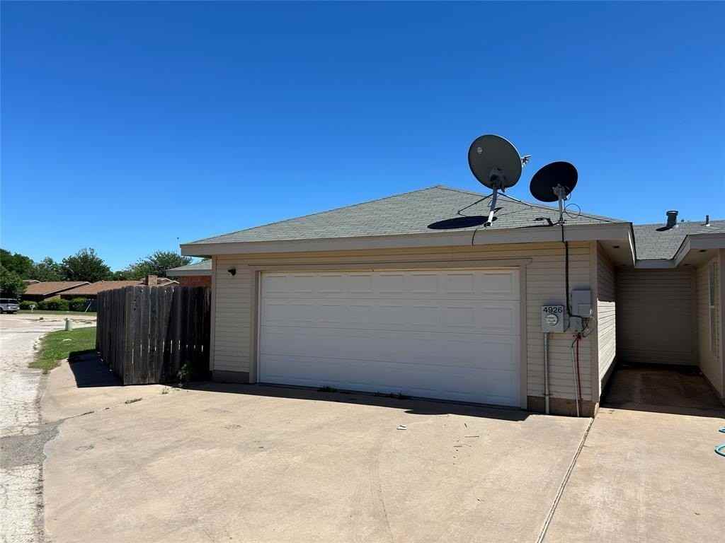 4926 Greenslope Dr - Photo 2 of 2