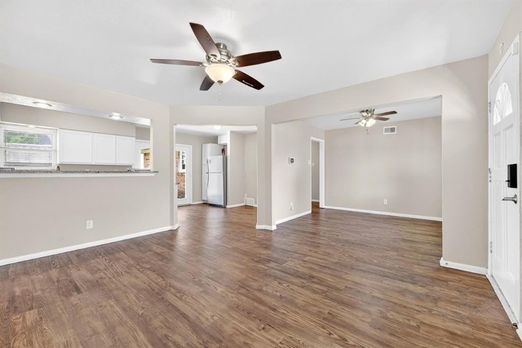 2539 Hillsboro Ave - Photo 6 of 26