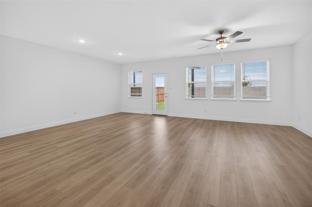 1429 Arciones Rd - Photo 4 of 34