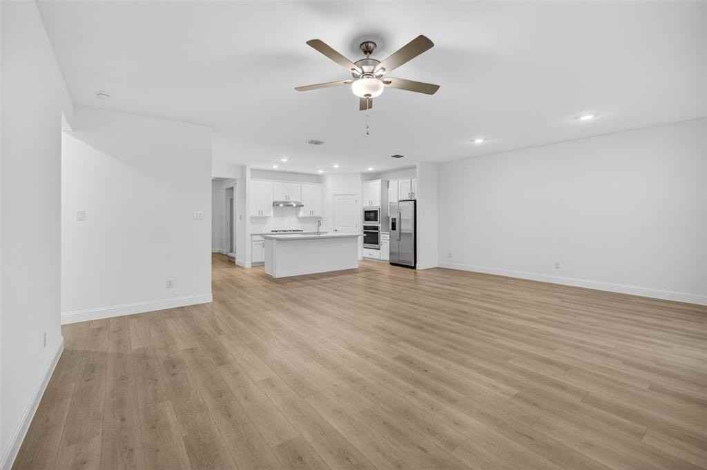 1429 Arciones Rd - Photo 6 of 34