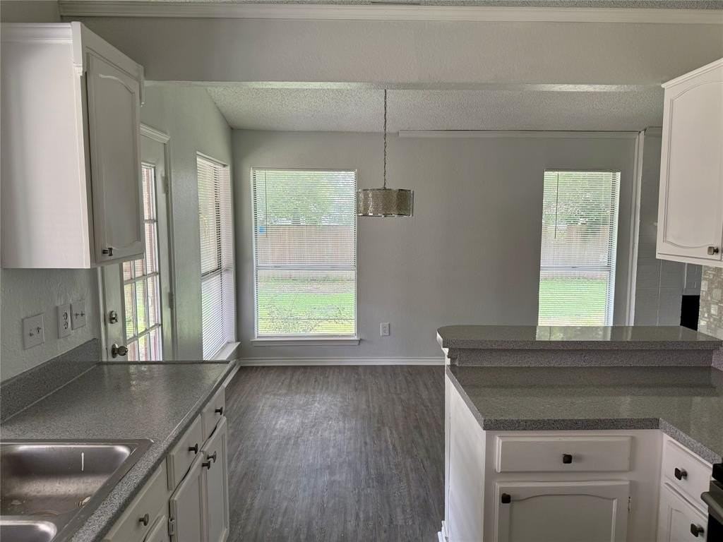 1213 Garden Terrace Dr - Photo 4 of 12