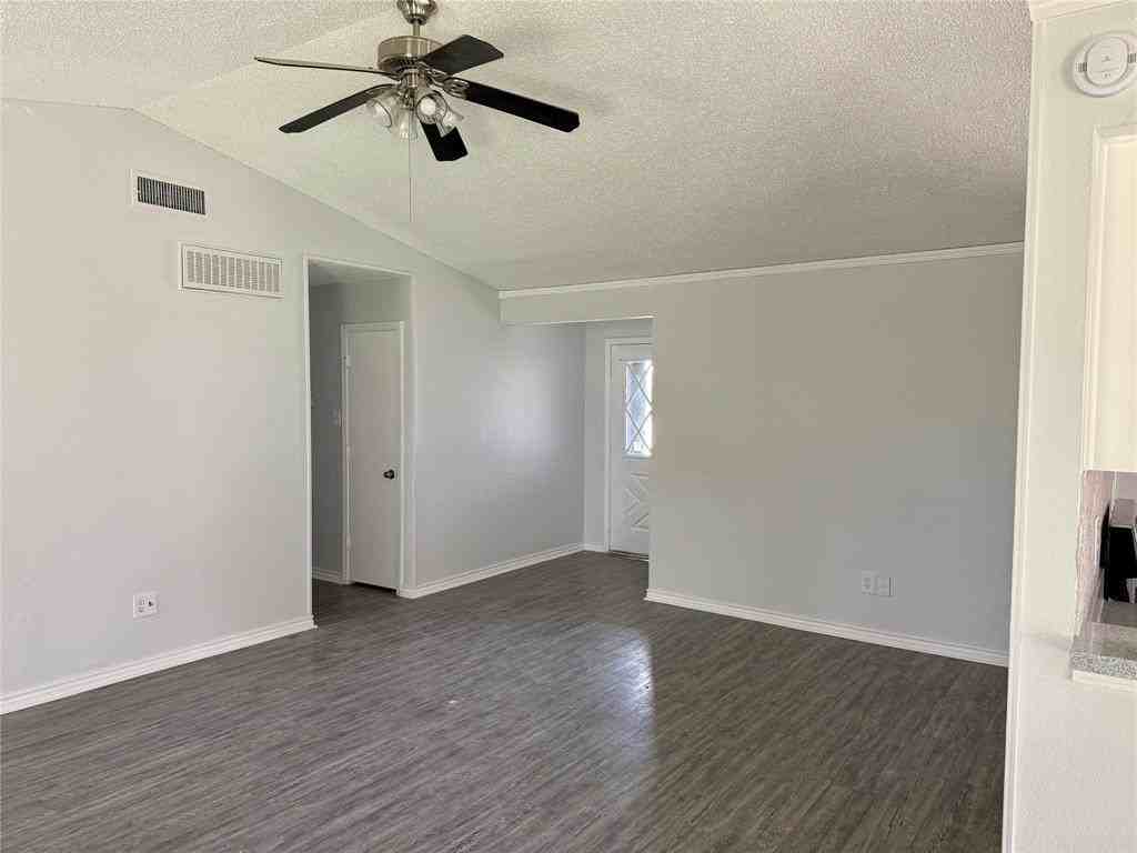 1213 Garden Terrace Dr - Photo 5 of 12