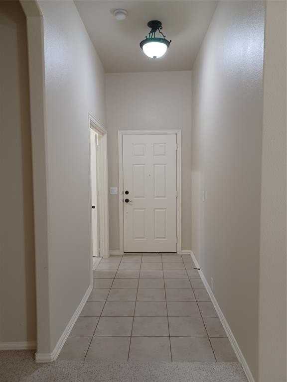 664 Vickie St - Photo 3 of 31