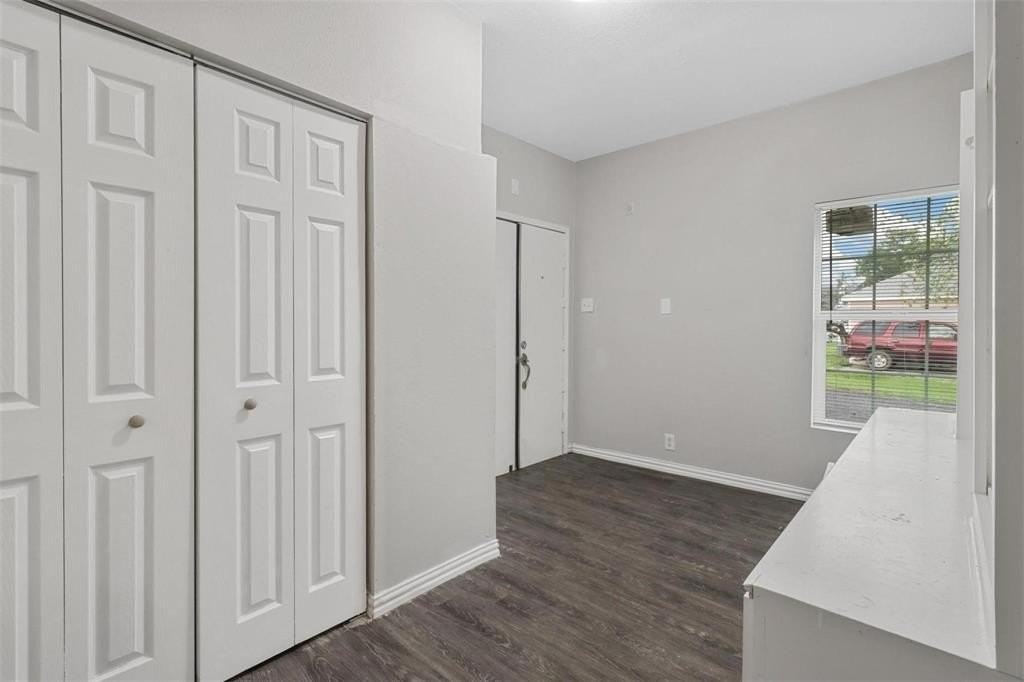 814 N Walnut St - Photo 5 of 14